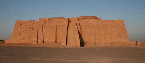 Зиккурат в Уре